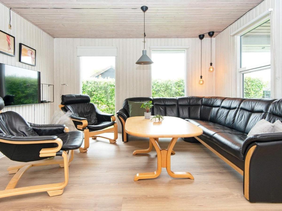 9 Person Holiday Home In Juelsminde Sonderby  Экстерьер фото