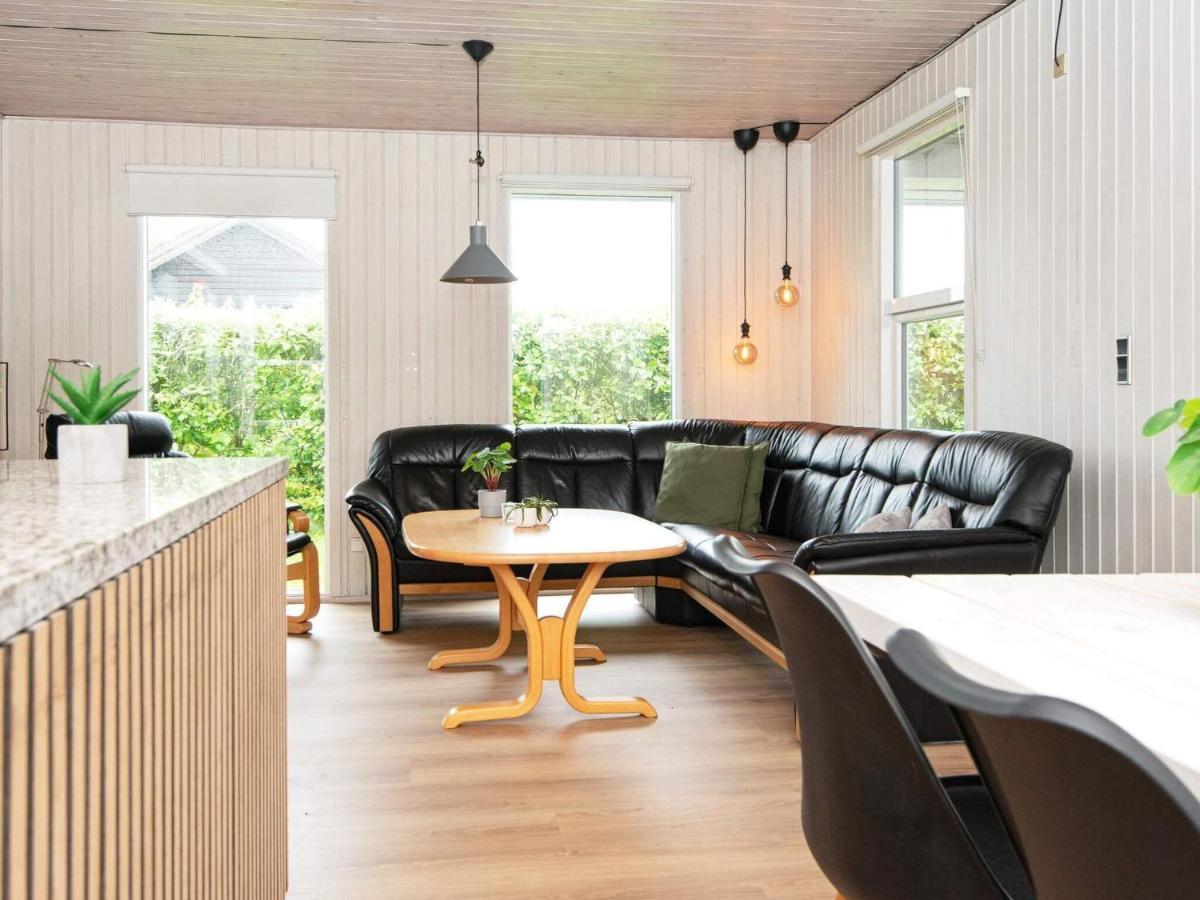 9 Person Holiday Home In Juelsminde Sonderby  Экстерьер фото